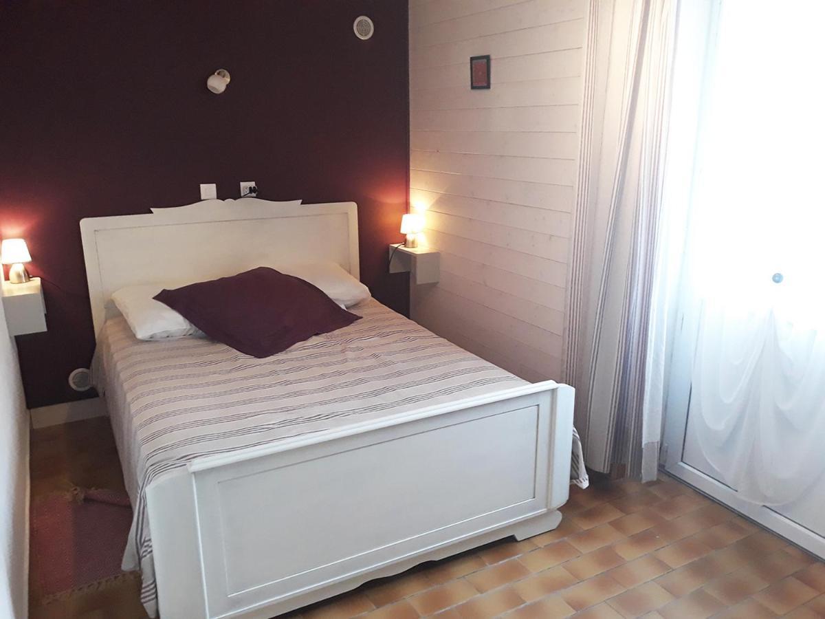 Un Petit Coin De Campagne Dans Le Pays De Saint-Gilles Villa Exterior photo