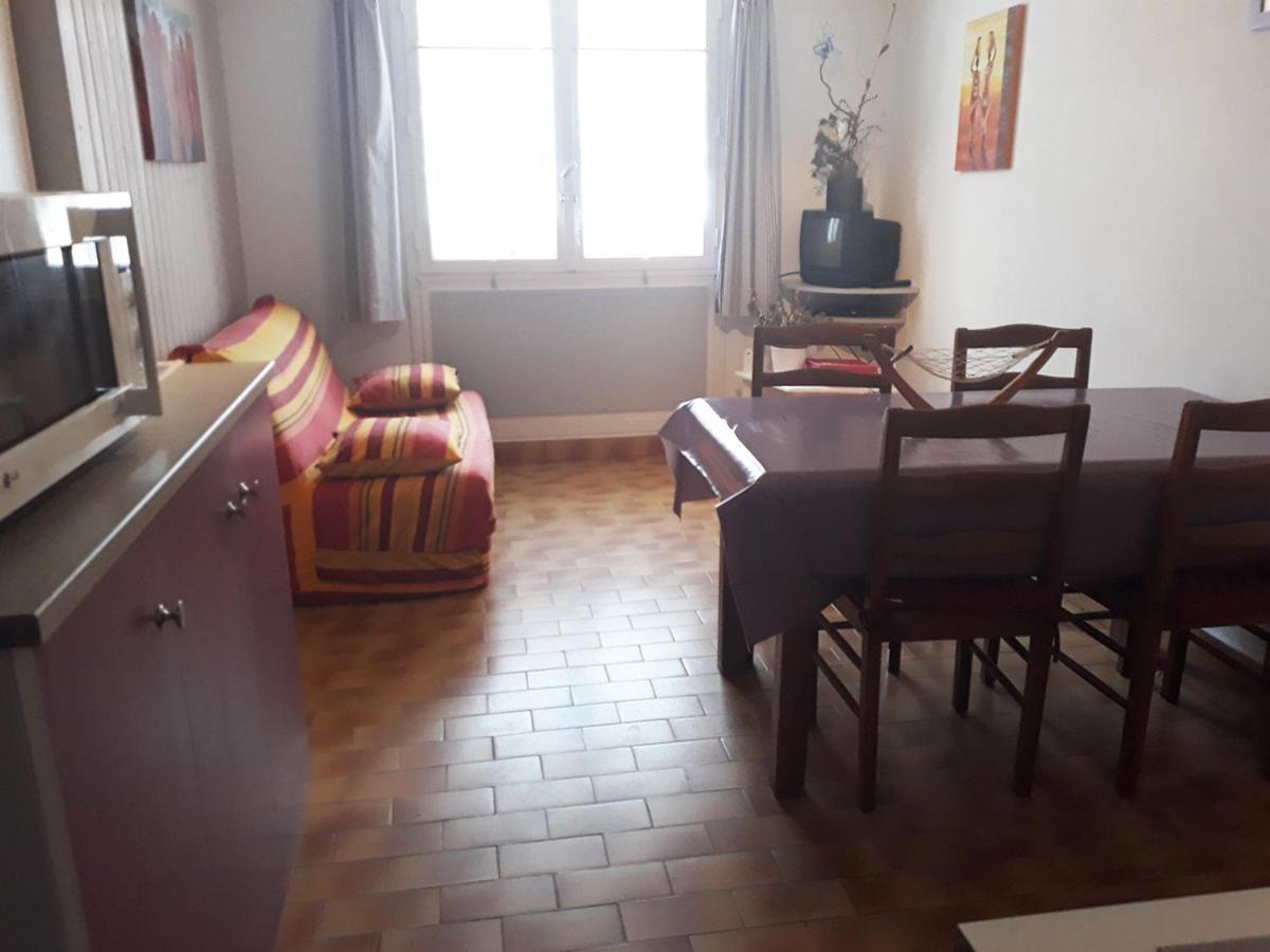 Un Petit Coin De Campagne Dans Le Pays De Saint-Gilles Villa Exterior photo